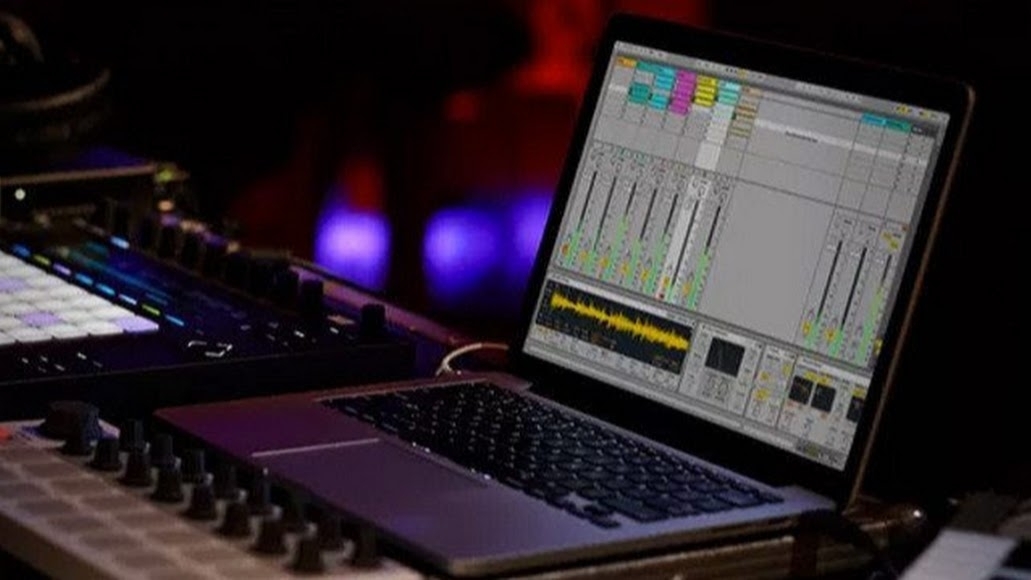ableton-live-onstage-25-black-friday-640x360